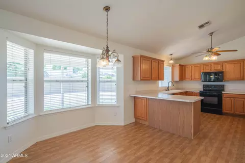719 N N Frst, Mesa, AZ 85203 photo 12