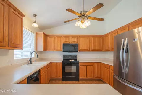 719 N N Frst, Mesa, AZ 85203 photo 14