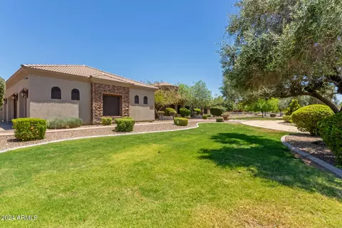 Exterior - 1775 S 131st St, Gilbert, AZ 85233 photo 30 of 32