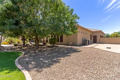 Exterior - 1775 S 131st St, Gilbert, AZ 85233 photo 15 of 32