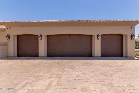 Exterior - 1775 S 131st St, Gilbert, AZ 85233 photo 16 of 32