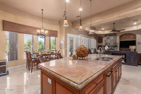 Kitchen - 1775 S 131st St, Gilbert, AZ 85233 photo 7 of 10
