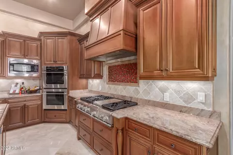 Kitchen - 1775 S 131st St, Gilbert, AZ 85233 photo 4 of 10