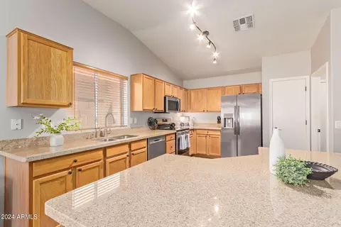 4108 E Chambers St, Phoenix, AZ 85040 photo 2