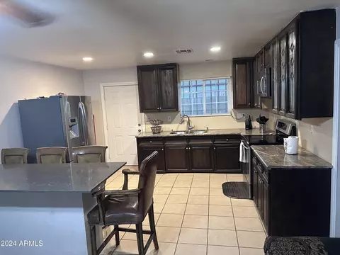 902 S 15th Ave, Phoenix, AZ 85007 photo 2