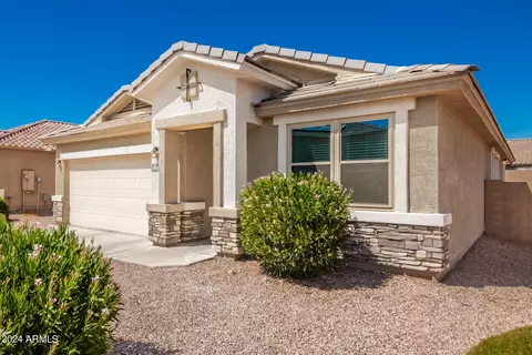 6957 S Blue Hills Dr, Buckeye, AZ 85326