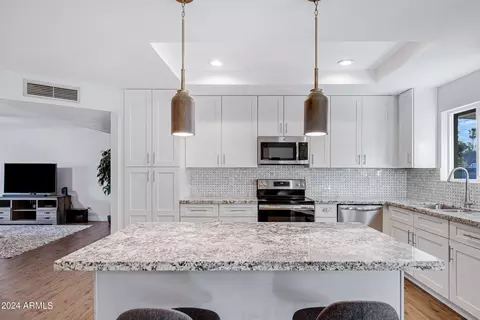 2330 E Hermosa Dr, Tempe, AZ 85282 photo 8