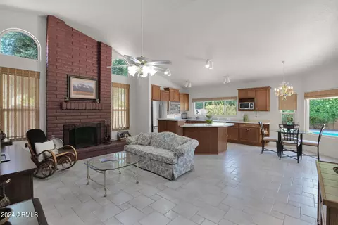 257 E Sarah Ln, Tempe, AZ 85284 photo 13