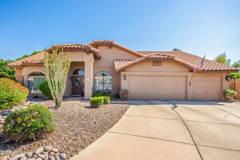 232 N Corrine Ct, Gilbert, AZ 85234 photo 2