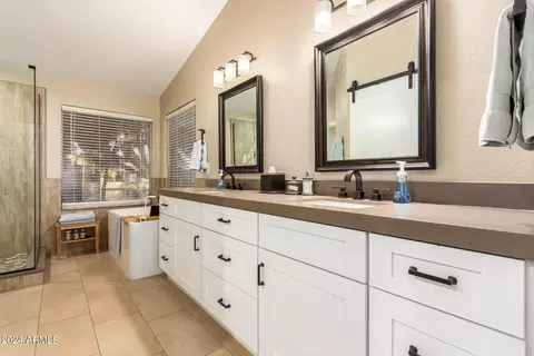 232 N Corrine Ct, Gilbert, AZ 85234 photo 6