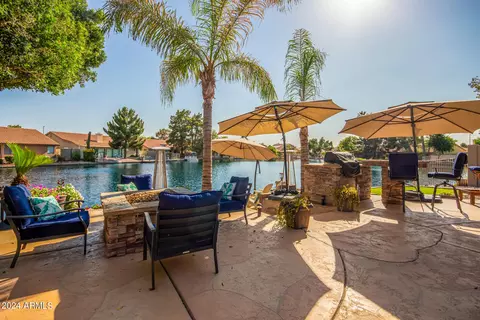 232 N Corrine Ct, Gilbert, AZ 85234