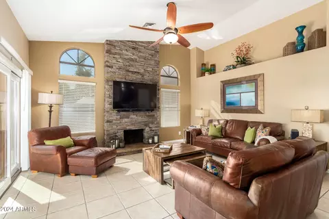 232 N Corrine Ct, Gilbert, AZ 85234 photo 14
