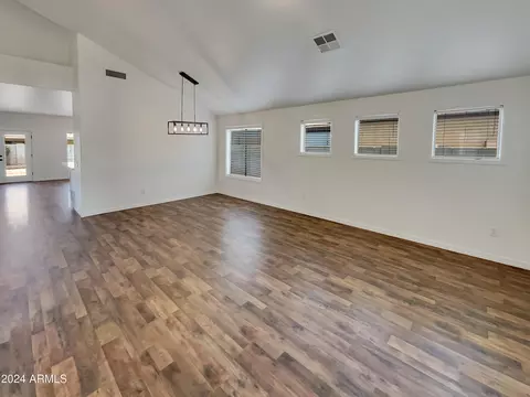 2534 W Carson Rd, Phoenix, AZ 85041 photo 10