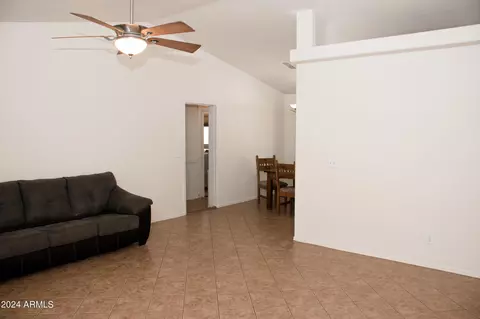 11430 E Wier Ave, Mesa, AZ 85208 photo 2