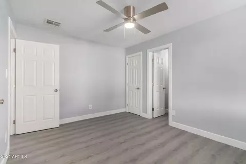 3041 N 37th Dr, Phoenix, AZ 85019 photo 21