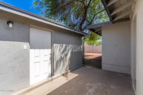 3041 N 37th Dr, Phoenix, AZ 85019 photo 35