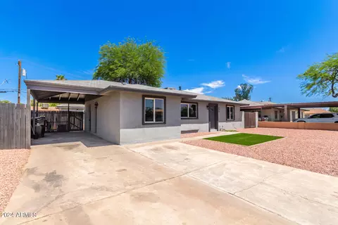 3041 N 37th Dr, Phoenix, AZ 85019 photo 4