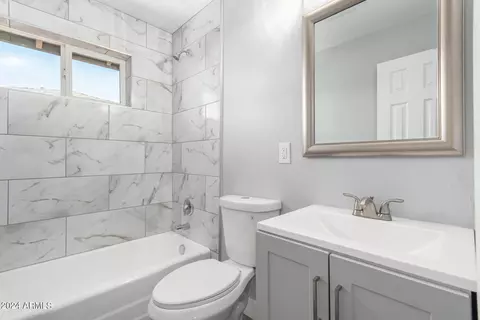 3041 N 37th Dr, Phoenix, AZ 85019 photo 26