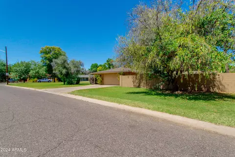 1002 W Solano Dr, Phoenix, AZ 85013 photo 5