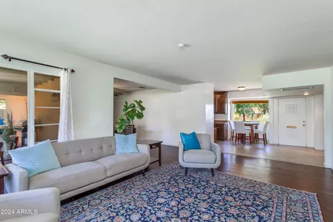 1002 W Solano Dr, Phoenix, AZ 85013 photo 9