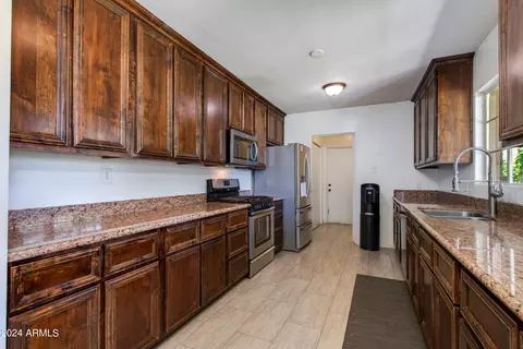 1002 W Solano Dr, Phoenix, AZ 85013 photo 7