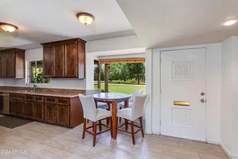 1002 W Solano Dr, Phoenix, AZ 85013 photo 6