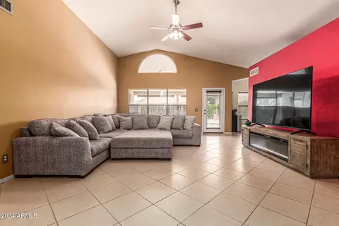 2323 E Willow Wick Rd, Gilbert, AZ 85296 photo 8