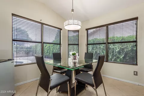 2323 E Willow Wick Rd, Gilbert, AZ 85296 photo 6