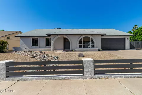 6104 W Riviera Dr, Glendale, AZ 85304