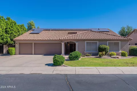 7958 W Acapulco Ln, Peoria, AZ 85381