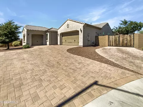 9585 W Whispering Wind Dr, Peoria, AZ 85383
