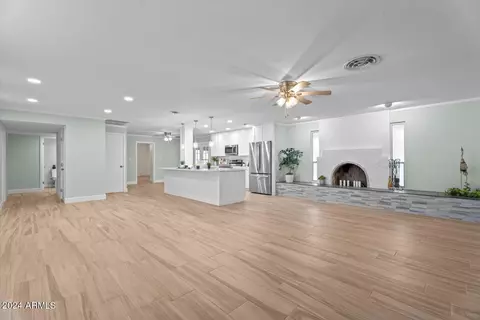 1057 E 6th St, Mesa, AZ 85203