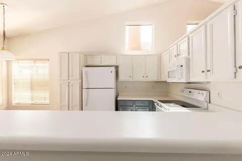 1921 E Fellars Dr, Phoenix, AZ 85022 photo 12