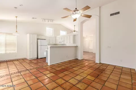 1921 E Fellars Dr, Phoenix, AZ 85022 photo 13