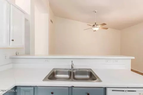 1921 E Fellars Dr, Phoenix, AZ 85022 photo 11