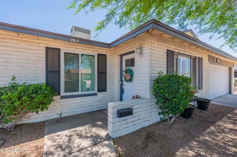 1917 E Cairo Dr, Tempe, AZ 85282 photo 2