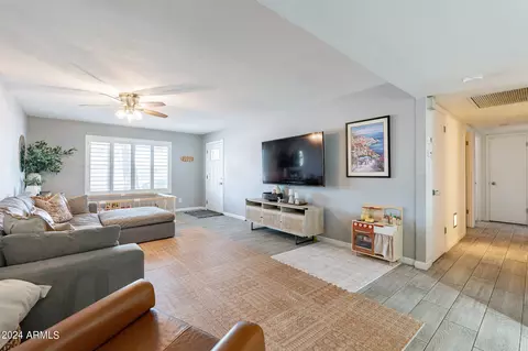 1917 E Cairo Dr, Tempe, AZ 85282 photo 4