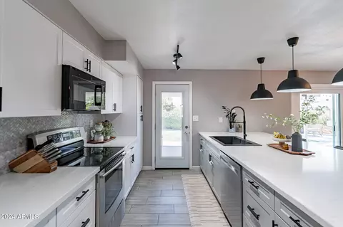 1917 E Cairo Dr, Tempe, AZ 85282 photo 6