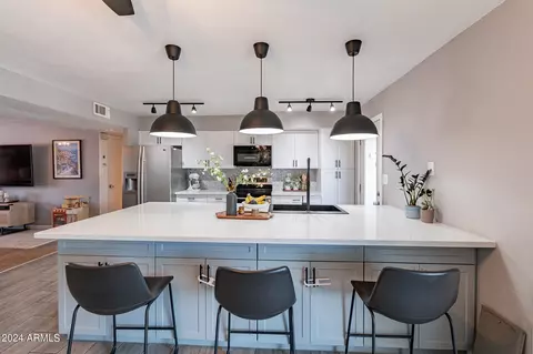 1917 E Cairo Dr, Tempe, AZ 85282 photo 5