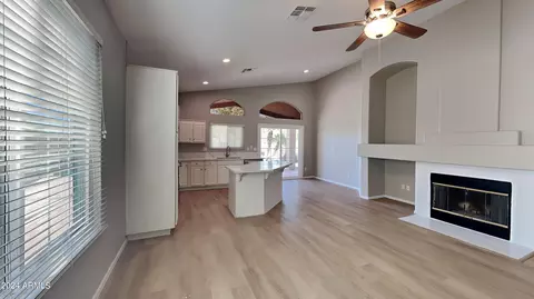16814 S 2nd Pl, Phoenix, AZ 85048 photo 3