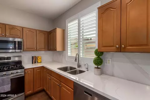 3853 E Minton St, Phoenix, AZ 85042 photo 8