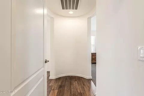 720 E Harwell Rd, Phoenix, AZ 85042 photo 17