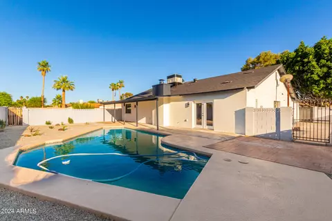 1726 W Seldon Ln, Phoenix, AZ 85021 photo 38