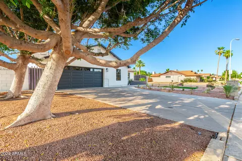 1726 W Seldon Ln, Phoenix, AZ 85021 photo 4