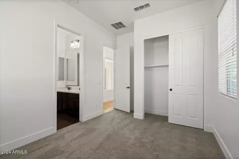 851 E Hampton Ln, Gilbert, AZ 85295 photo 23