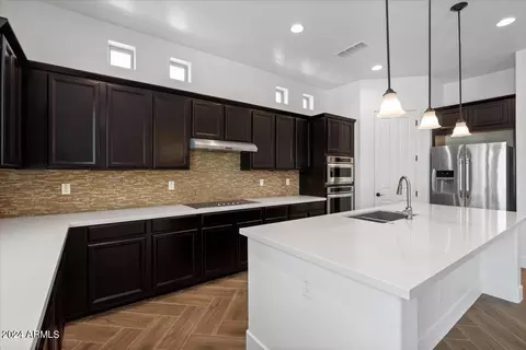 851 E Hampton Ln, Gilbert, AZ 85295 photo 13