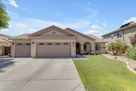 2687 W Goldmine Mountain Dr, San Tan Valley, AZ 85142