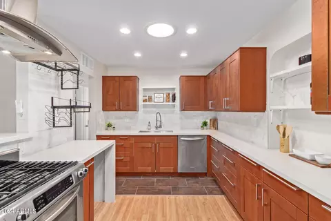 2214 E Roma Ave, Phoenix, AZ 85016 photo 13