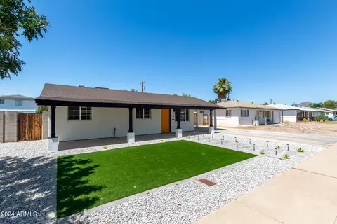 2214 E Roma Ave, Phoenix, AZ 85016 photo 5