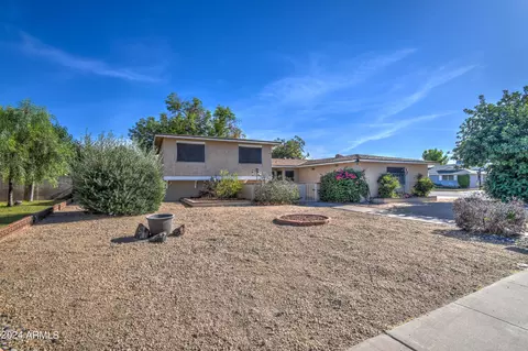 4855 W Desert Hills Dr, Glendale, AZ 85304